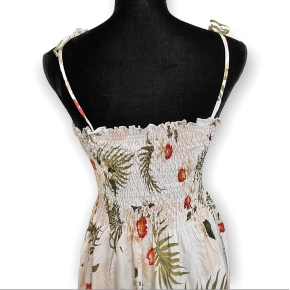 MD Fashion womens Hawaiian floral smocked maxi dress cream size Large beach pool - Picture 8 of 10